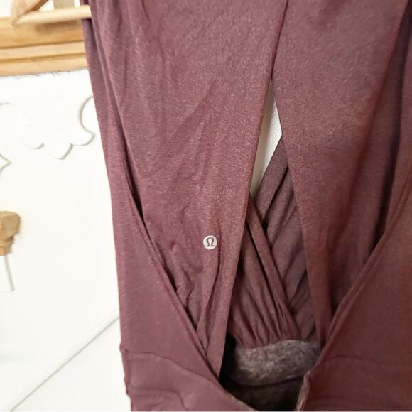 Lululemon Tonight's The Night Leotard Sleeveless Bodysuit Draped V-Neck SZ M - Picture 6 of 9